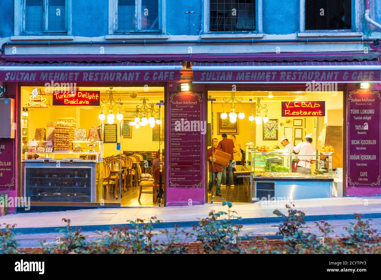 Un restaurant à Istanbul Banque D'Images