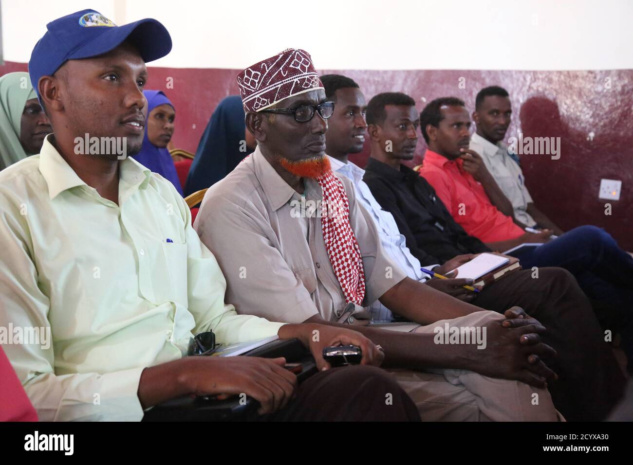 Le 17 septembre 2018, un atelier de police communautaire axé sur la prévention et la lutte contre l’extrémisme violent (PCVE) a eu lieu à Baidoa, en Somalie. L'événement a bénéficié du soutien de la composante police de la Mission de l'Union africaine en Somalie (AMISOM), qui a réuni des responsables locaux et des forces de l'ordre pour discuter des stratégies de lutte contre l'extrémisme. Banque D'Images