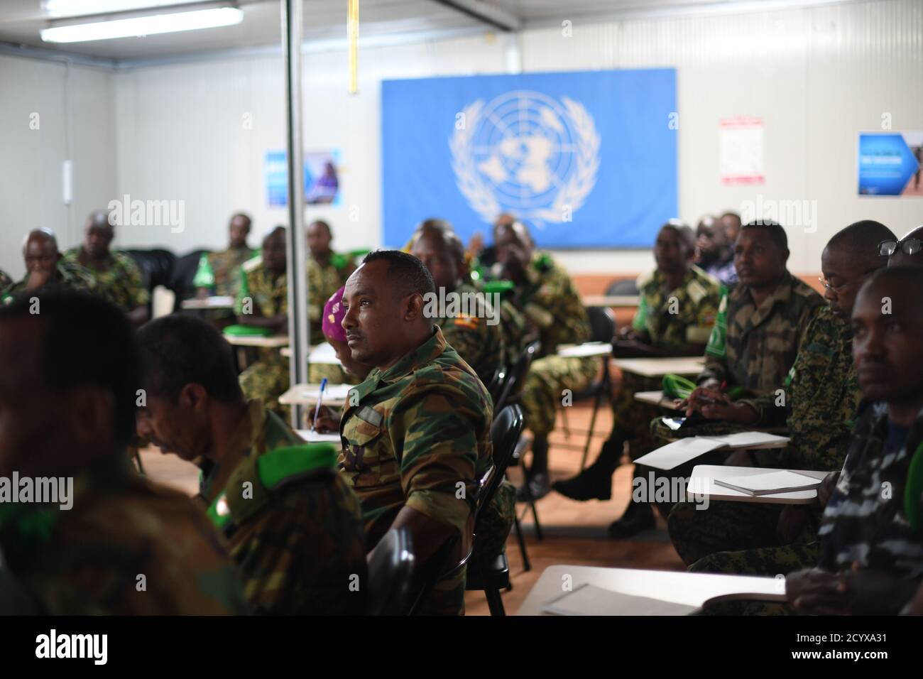 Des médecins affectés dans le cadre de la Mission de l'Union africaine en Somalie (AMISOM) participent à un atelier médical organisé conjointement par l'UNSOS et l'AMISOM à Mogadiscio le 11 septembre 2018. Banque D'Images