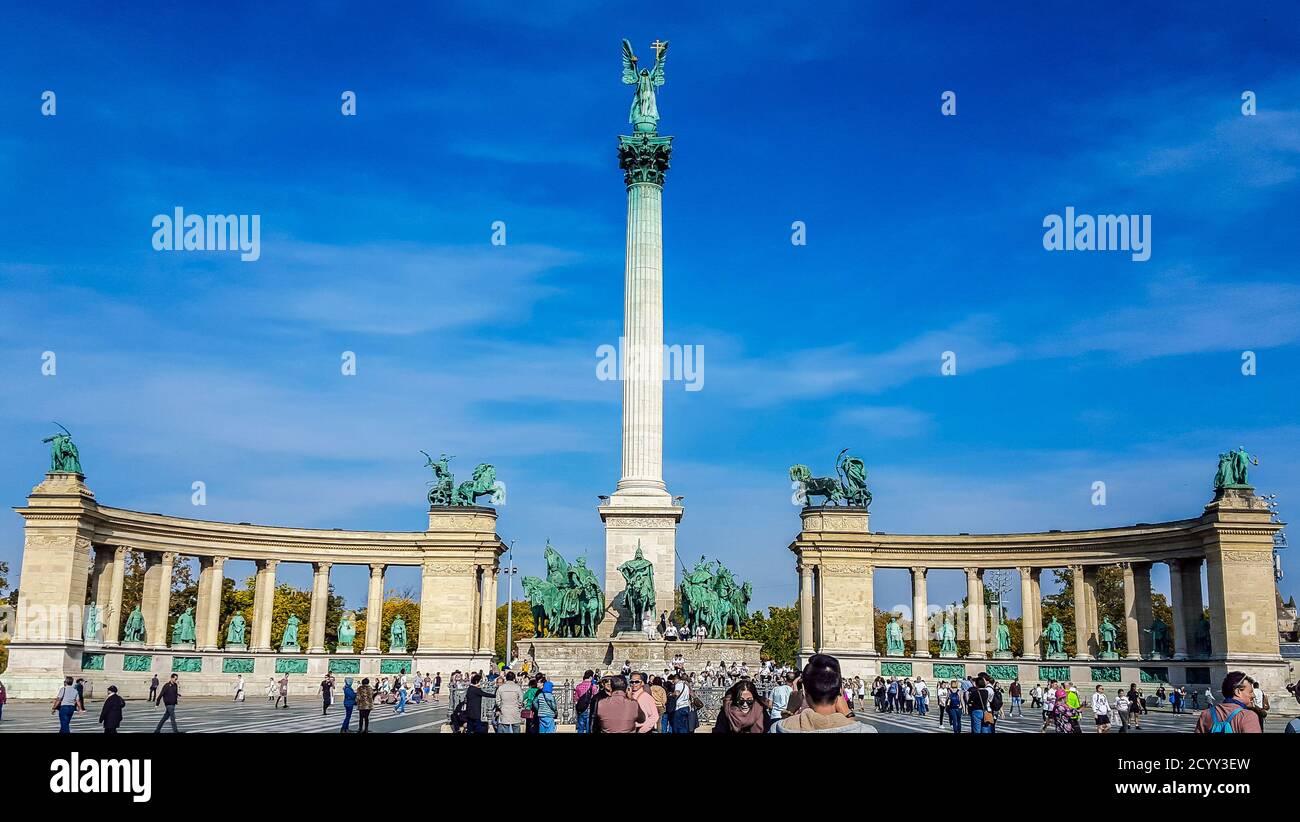 Monument du millénaire sur le Hosok Tere (place des héros). Budapest, Hongrie Banque D'Images
