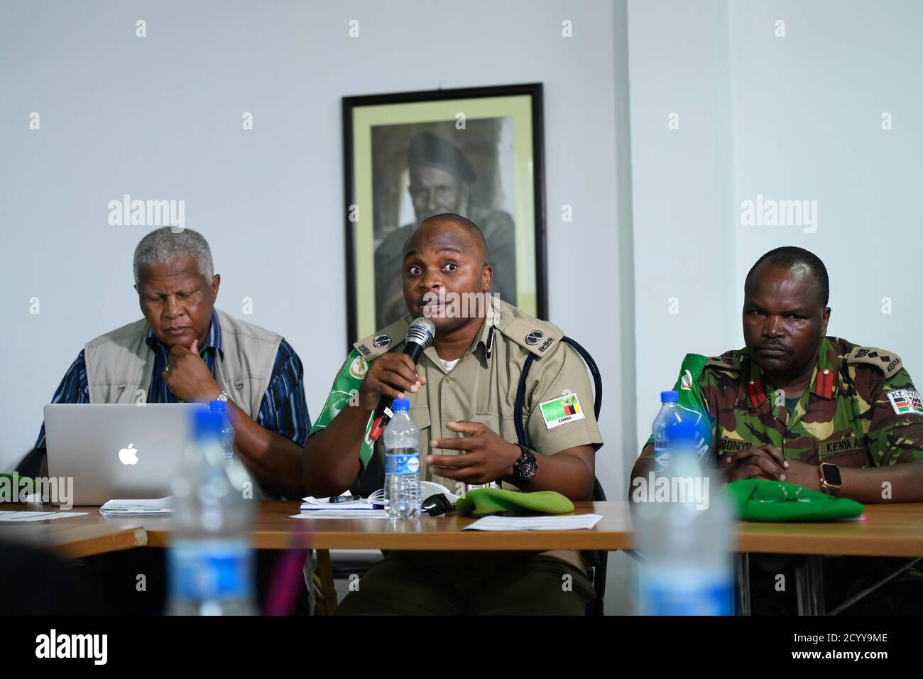 Le 30 avril 2019, Leon Ngulube, sous-commissaire de police, Coordonnateur par intérim de la formation de la police de l'AMISOM, a dirigé une réunion entre de hauts responsables de l'AMISOM et des représentants de la société civile somalienne à Mogadiscio. La réunion s'est concentrée sur la promotion de la compréhension mutuelle et de la collaboration. Banque D'Images