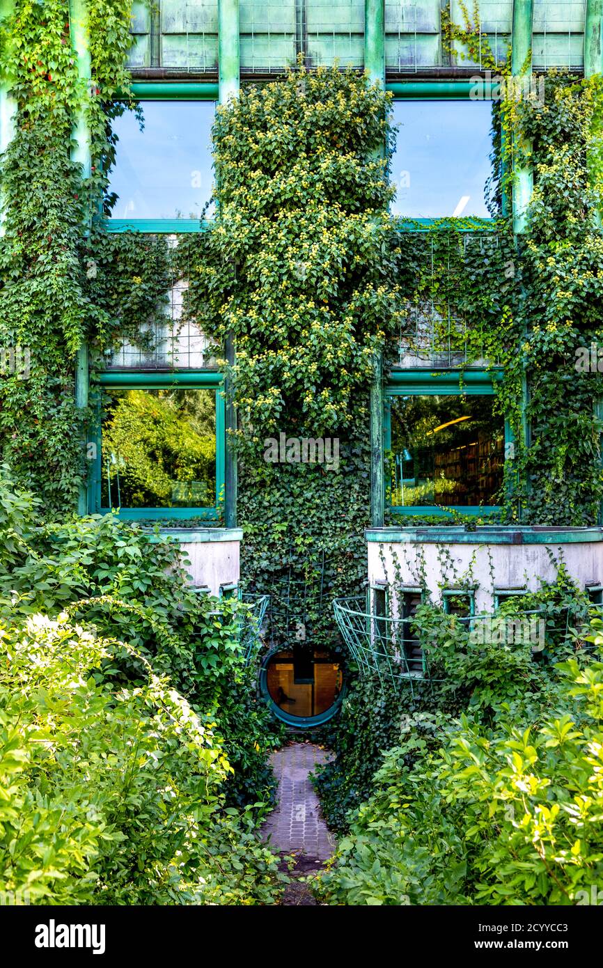 Bibliothèque de l'Université de Varsovie jardin sur le toit, Varsovie Pologne Banque D'Images