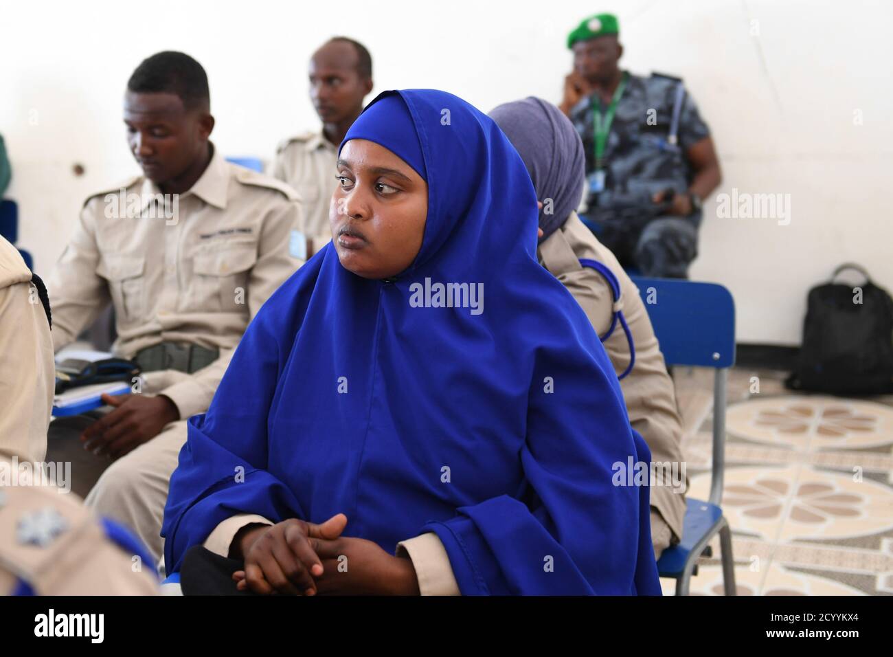Des officiers de la police somalienne (SPF) ont assisté à un atelier sur la police communautaire et la déradicalisation organisé par les composantes policières de la Mission de l'Union africaine en Somalie (AMISOM), qui s'est tenu à l'Académie générale de formation de la police de Kahiye, à Mogadiscio (Somalie), le 27 juillet 2019. Banque D'Images