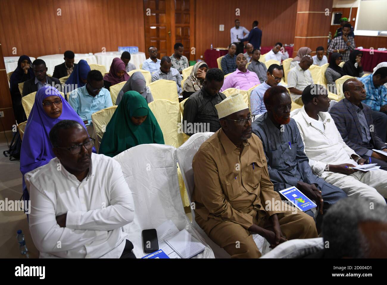 Le 24 novembre 2019, un forum de sensibilisation du public s'est tenu à Mogadiscio pour discuter des élections à venir en Somalie en 2020/21. Le forum a été organisé par des organisations de la société civile avec l'appui de l'AMISOM. Banque D'Images
