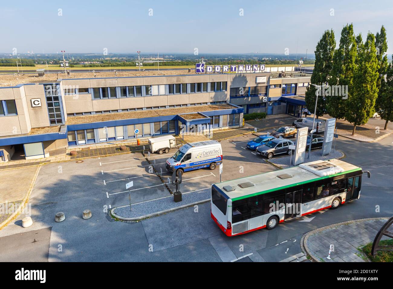 Dortmund, Allemagne - 10 août 2020 : bâtiment du terminal de l'aviation générale de l'aéroport de Dortmund en Allemagne. Banque D'Images