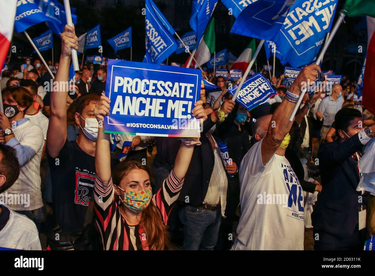 Catane, Italie. 02 octobre 2020. Matteo Salvini la veille du procès se trouve sur la place de Catane lors d'une rencontre avec ses partisans de toute l'Italie. Crédit : Agence photo indépendante/Alamy Live News Banque D'Images