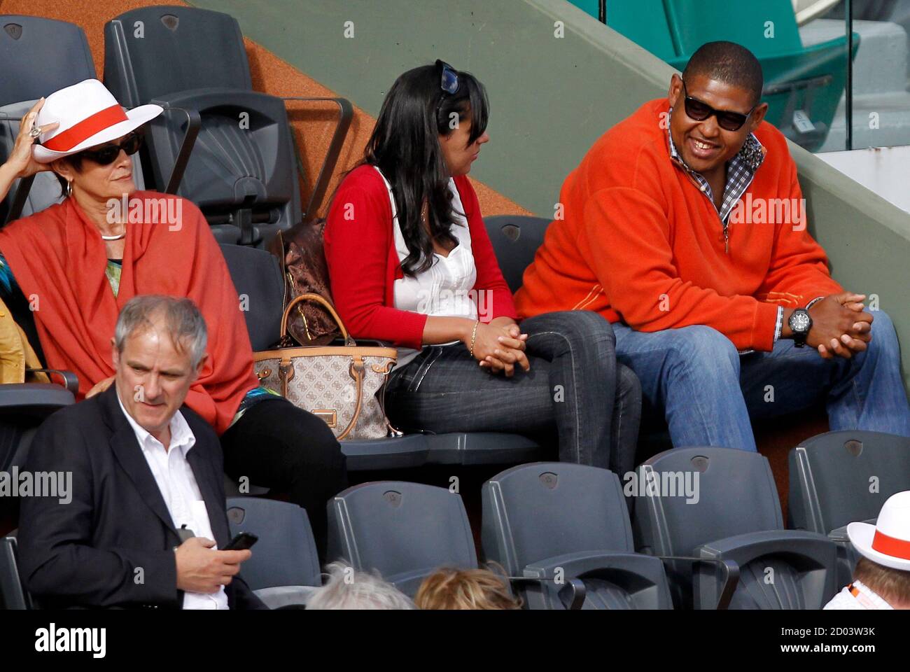 Actor Omar Benson Miller R Watches The Women S Semi Final Match Between Petra Kvitova Of The Czech Republic And Maria Sharapova Of Russia During Their At The French Open Tennis Tournament At The