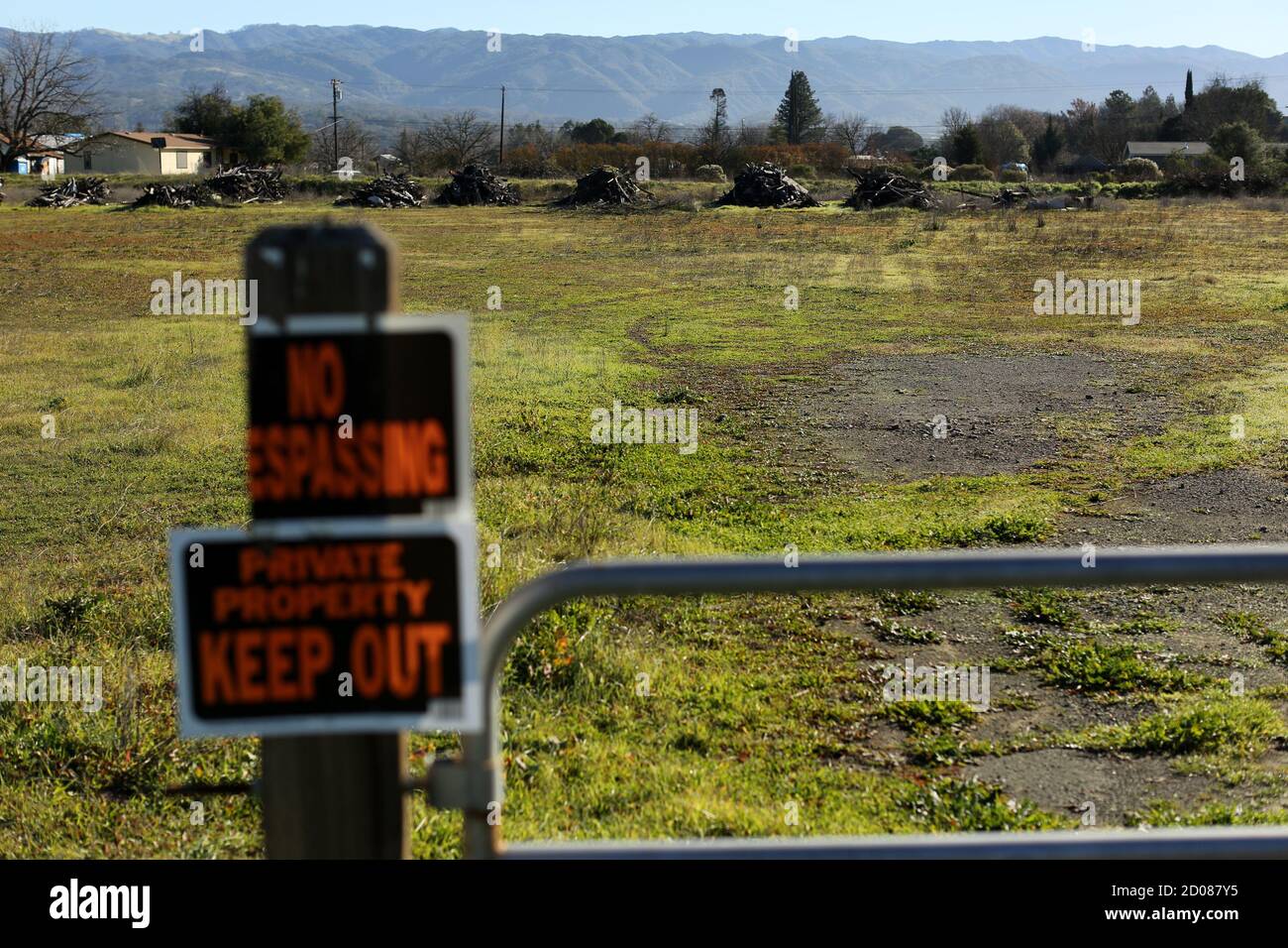 Signs Are Seen At An Entrance To A Field On Land Owned By The 250 Member Pinoleville Pomo Nation In Ukiah California January 23 15 An Initial 10 000 Square Foot State Of The Art Greenhouse Is Scheduled