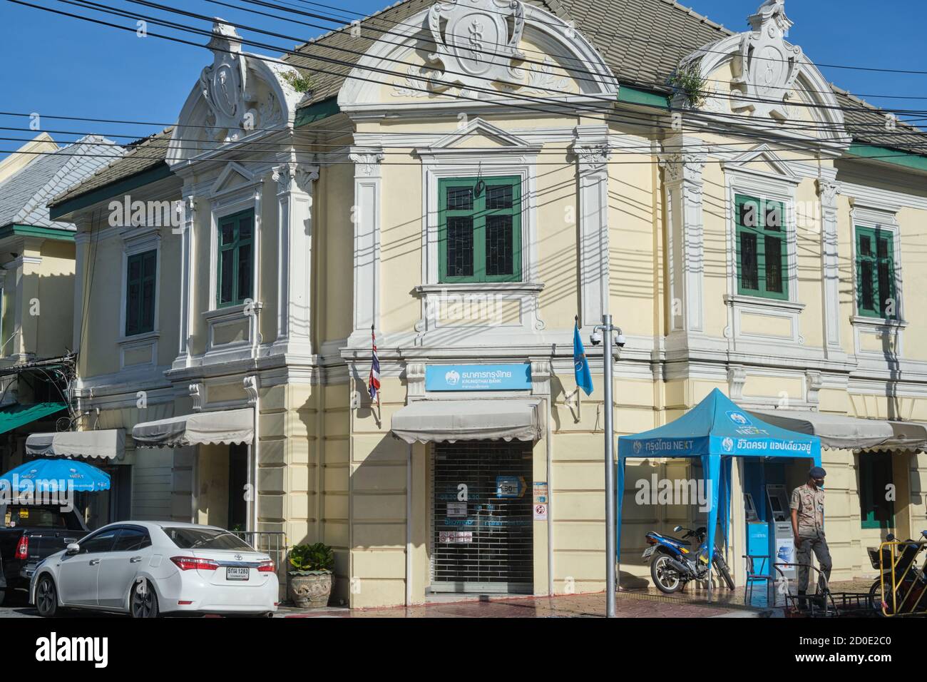 Un bâtiment de style européen, maintenant une branche de la Krungthai Bank; Nakhon Fuang Rd., Phra Nakhon (Pranakorn), la vieille ville de Bangkok, Thailang Banque D'Images