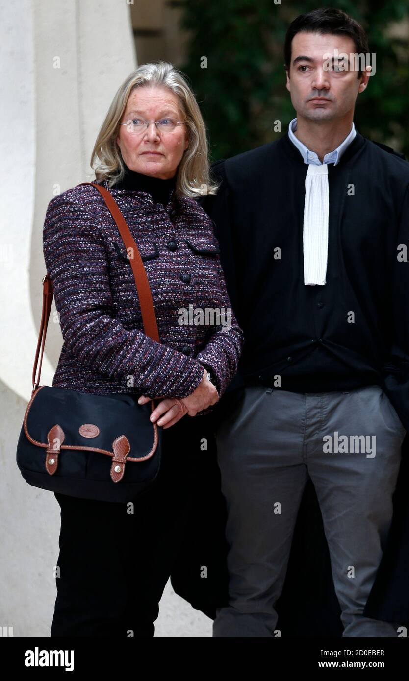 Qui Est La Mere De Kalinka Bamberski Daniele Gonnin (L), mère de Kalinka Bamberski, se trouve à côté de son  avocat Alexandre Parra-Bruguiere (R) pendant le procès du docteur allemand  Dieter Krombach à la cour d'appel de Creteil le