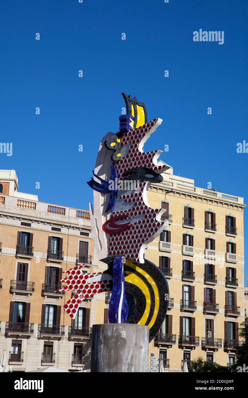 BARCELONE, CATALOGNE / ESPAGNE - 24 JANVIER 2019 : le chef de Barcelone (El Cap de Barcelone) - sculpture surréaliste créée par Roy Lichtenstein Banque D'Images
