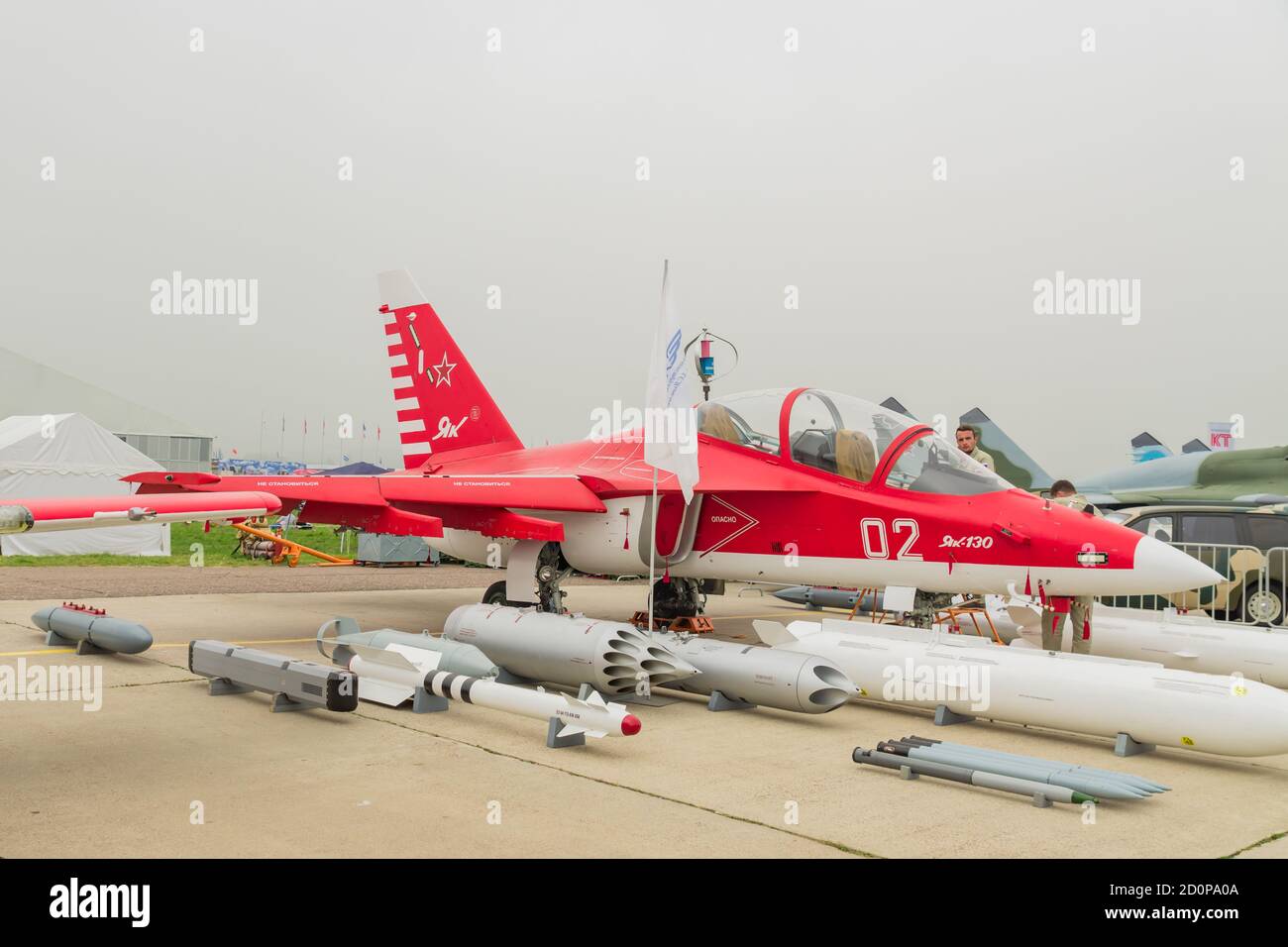 ZHUKOVSKY, RÉGION DE MOSCOU, RUSSIE - 31 AOÛT 2019 : avion d'entraînement de combat russe de la nouvelle génération Yak-130 à l'aviation internationale et Banque D'Images