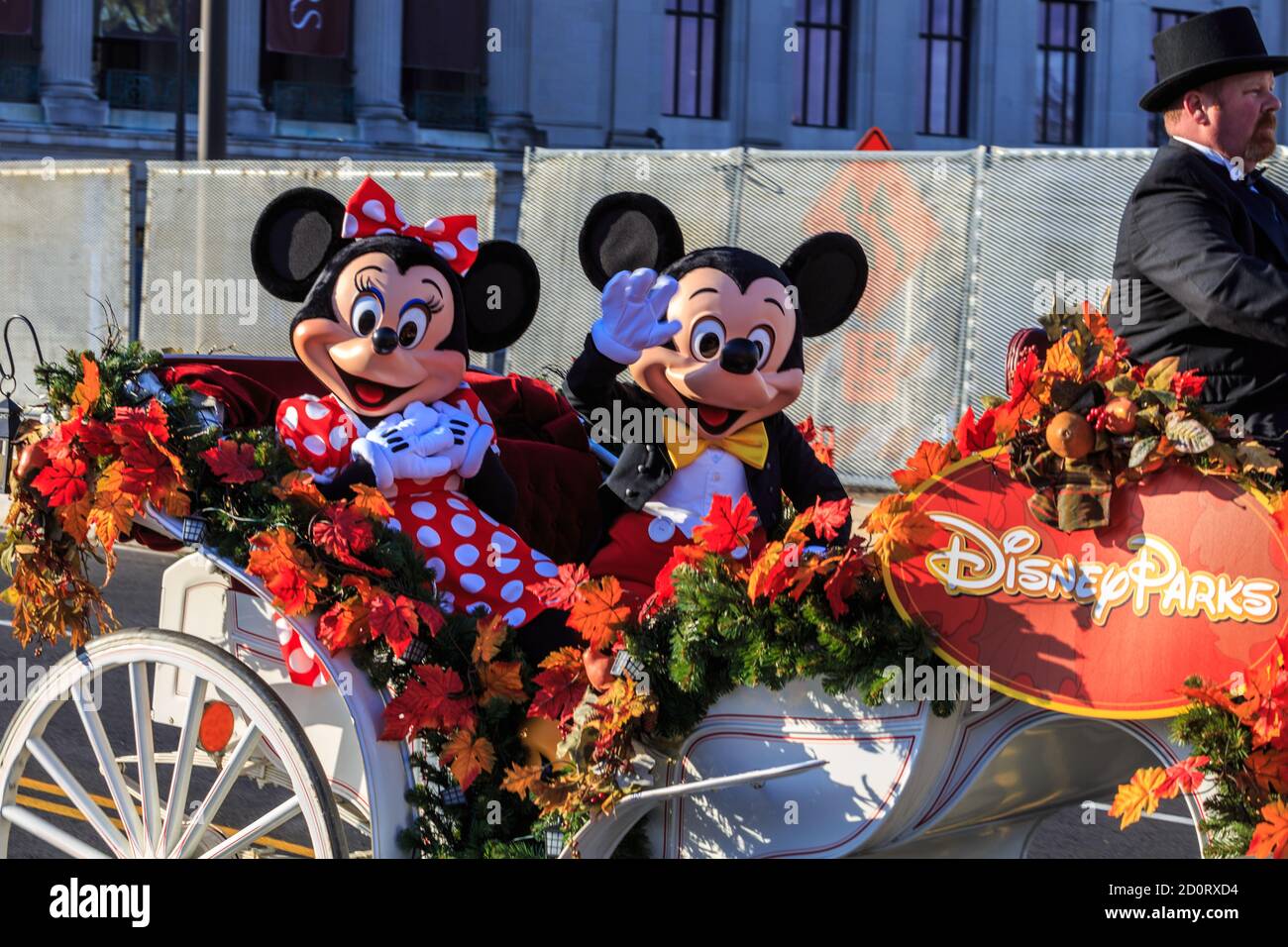 Mickey Mouse et Minnie Mouse dans le défilé de la fête de Thanksgiving de Philadelphie. Banque D'Images