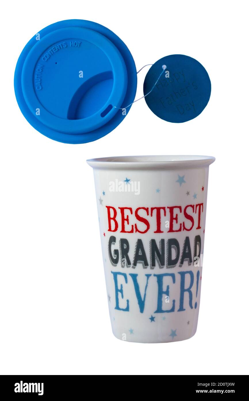 Tasse à boire en céramique BESTest Granddad avec couvercle isolé Fond blanc - cadeau de fête des pères présent - contenu de mise en garde chaud Banque D'Images