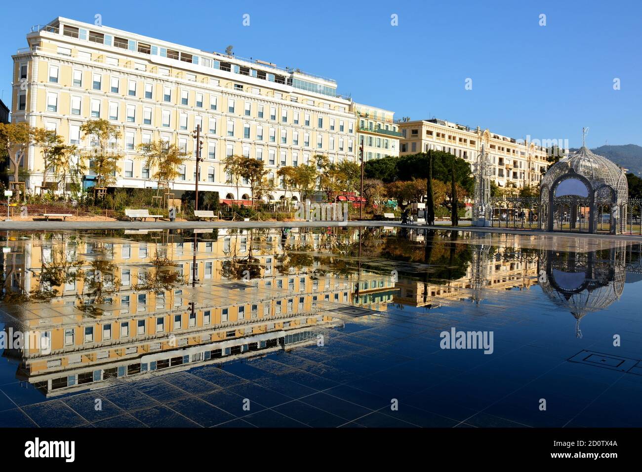 France, côte d'azur, Nice, la promenade de Paillon est un couloir vert situé au coeur de la ville entre la mer et le Théâtre National Banque D'Images