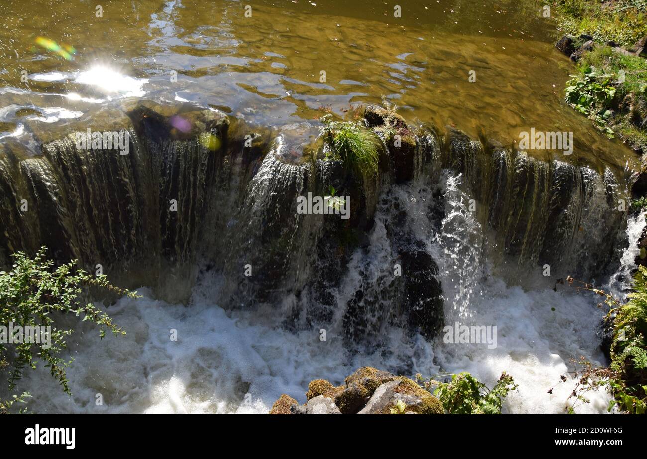 Wasserspiele - Plutogrotte, Teufelsbrücke et le temple de Jussow Banque D'Images