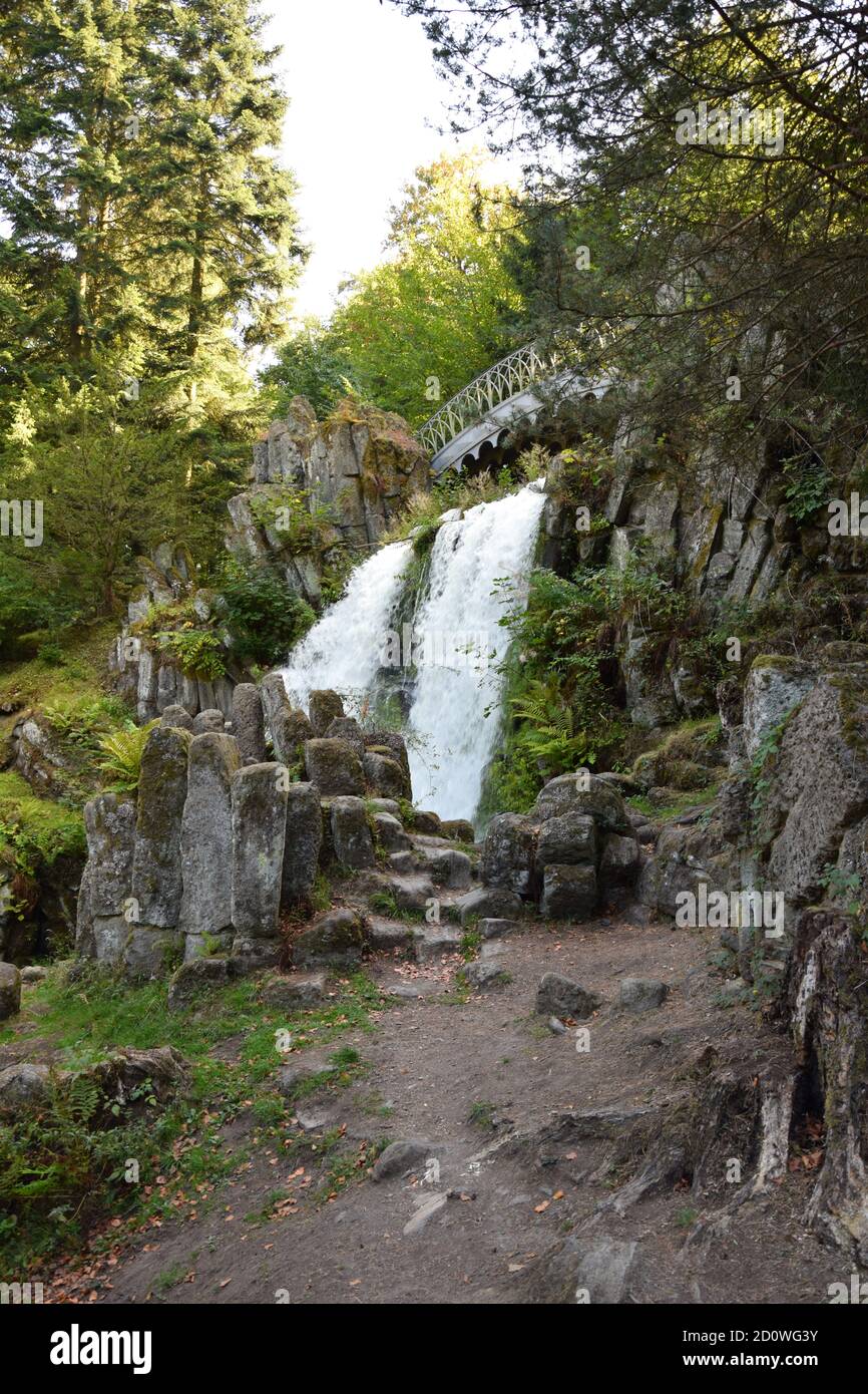 Wasserspiele - Plutogrotte, Teufelsbrücke et le temple de Jussow Banque D'Images