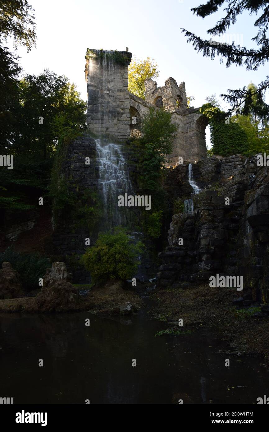 Wasserspiele - Plutogrotte, Teufelsbrücke et le temple de Jussow Banque D'Images
