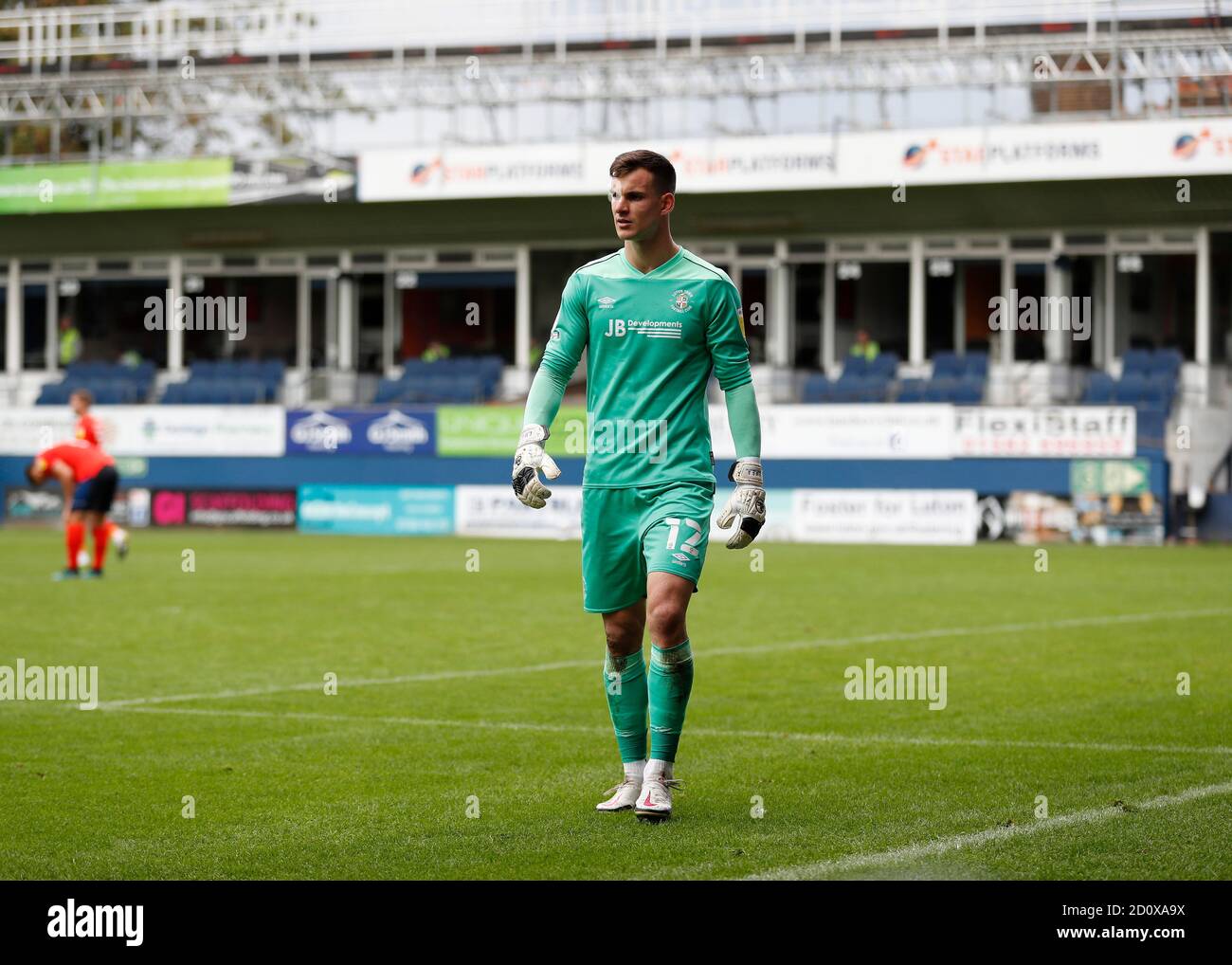 Kenilworth Road, Luton, Bedfordshire, Royaume-Uni. 3 octobre 2020. Championnat de football de la Ligue anglaise de football, Luton Town versus Wycombe Wanderers; gardien de but Simon Sluga de Luton Town Credit: Action plus Sports/Alay Live News Banque D'Images