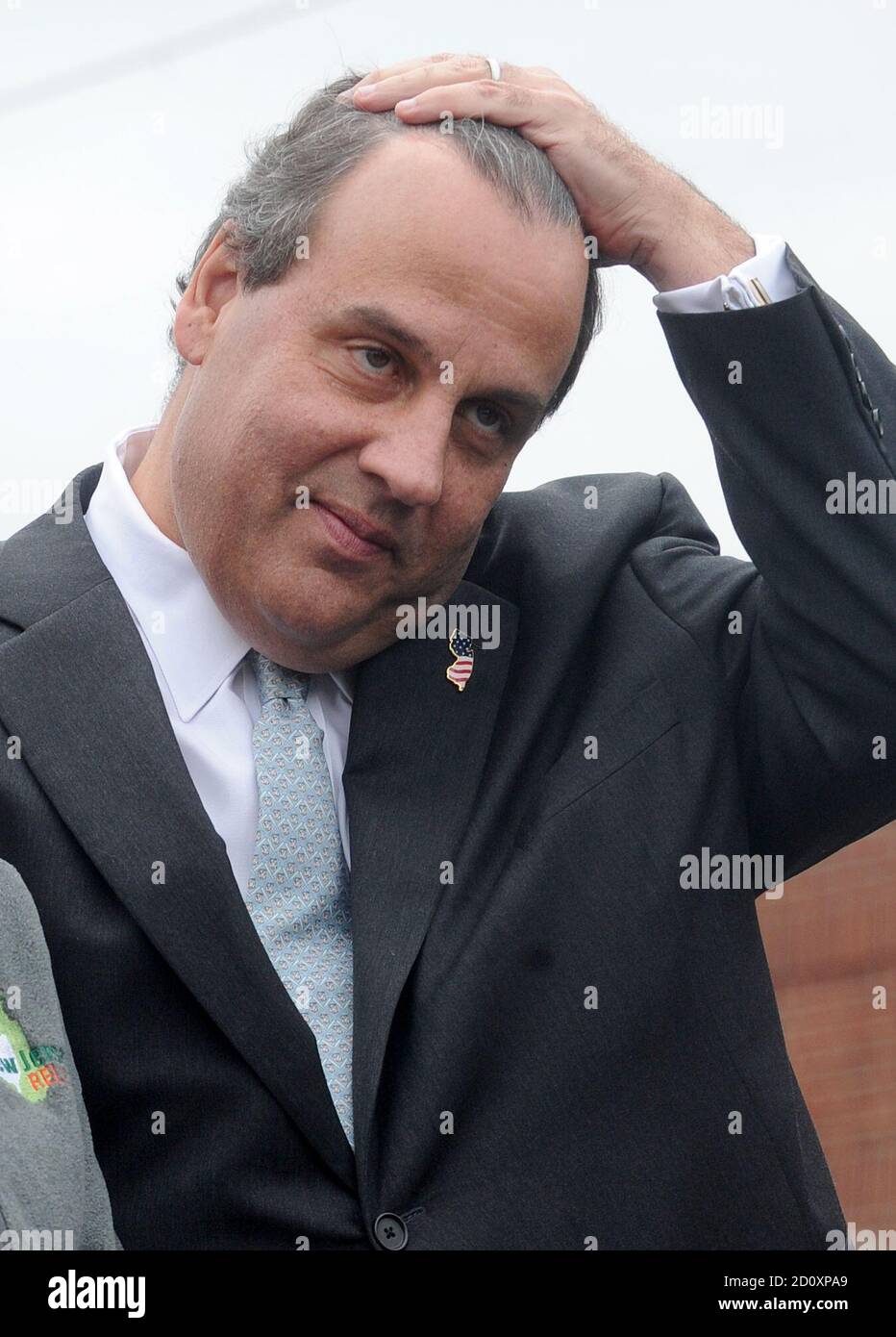 BELMAR, NJ - OCTOBRE 29: Le gouverneur du New Jersey Chris Christie et sa femme Mary Pat assistent à un événement à Belmar deux ans après l'ouragan Sandy le 29 octobre 2014 à Belmar, New Jersey. L'ouragan Sandy a été enregistré comme l'ouragan le plus meurtrier et le plus destructeur de la saison des ouragans de l'Atlantique 2012. Elle a causé plus de 68 milliards de dollars de dommages et des centaines de personnes ont été tuées sur le chemin de la tempête dans sept pays. Aujourd'hui, c'est à New York et dans la région environnante que la tempête a frappé les rues, les tunnels et les lignes de métro et a coupé de l'électricité dans et autour de la ville Banque D'Images