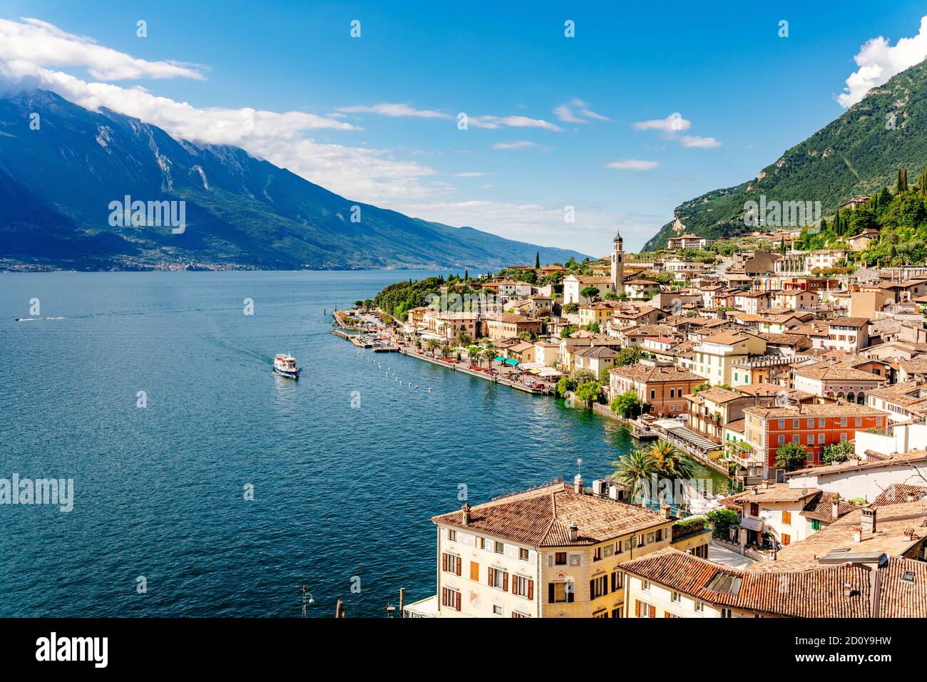 Limone, ville sur le lac de Garde, Lombardie, Italie Banque D'Images