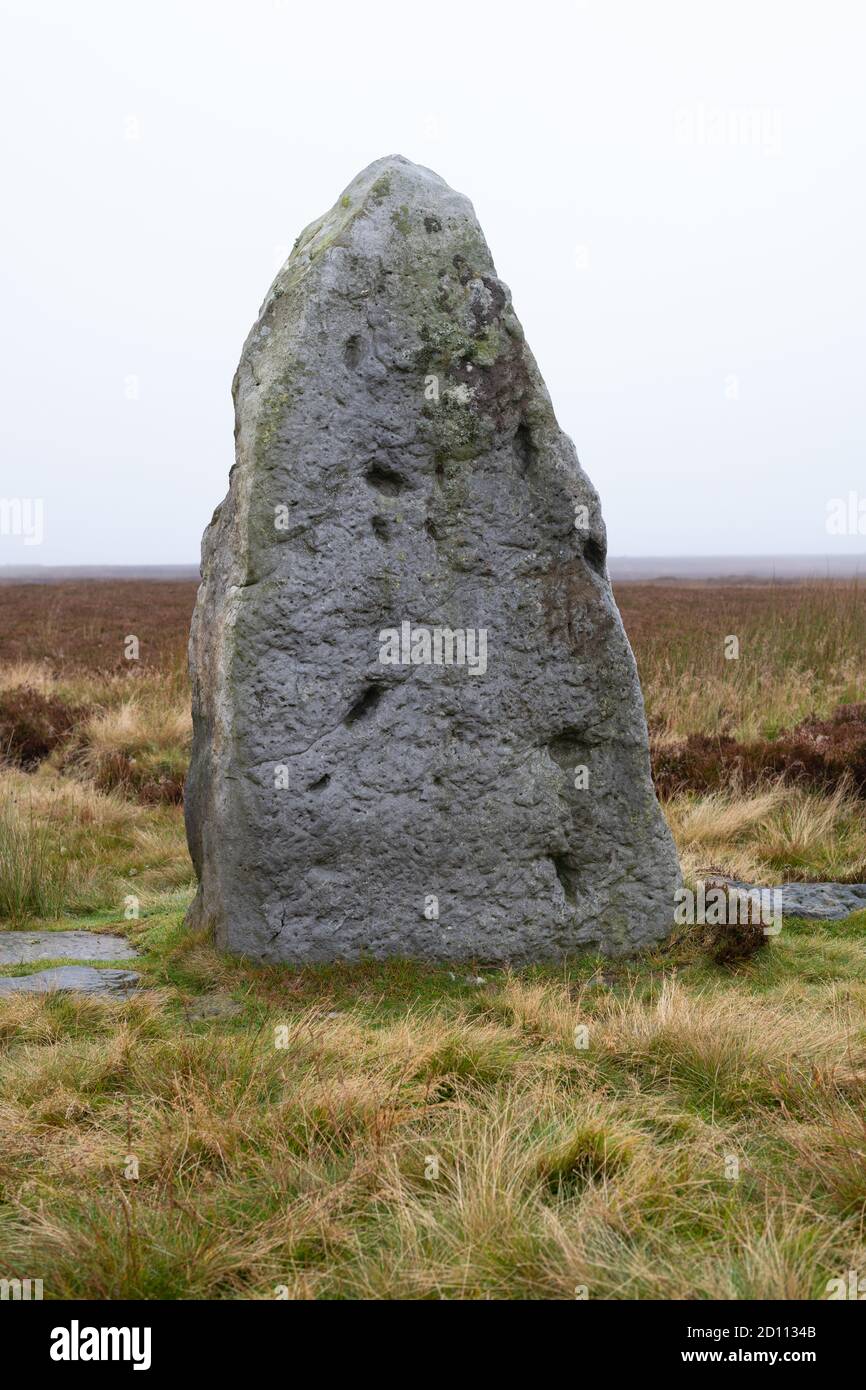 Millennium Stone, Danby High Moor, North York Moors National Park, Angleterre, Royaume-Uni Banque D'Images
