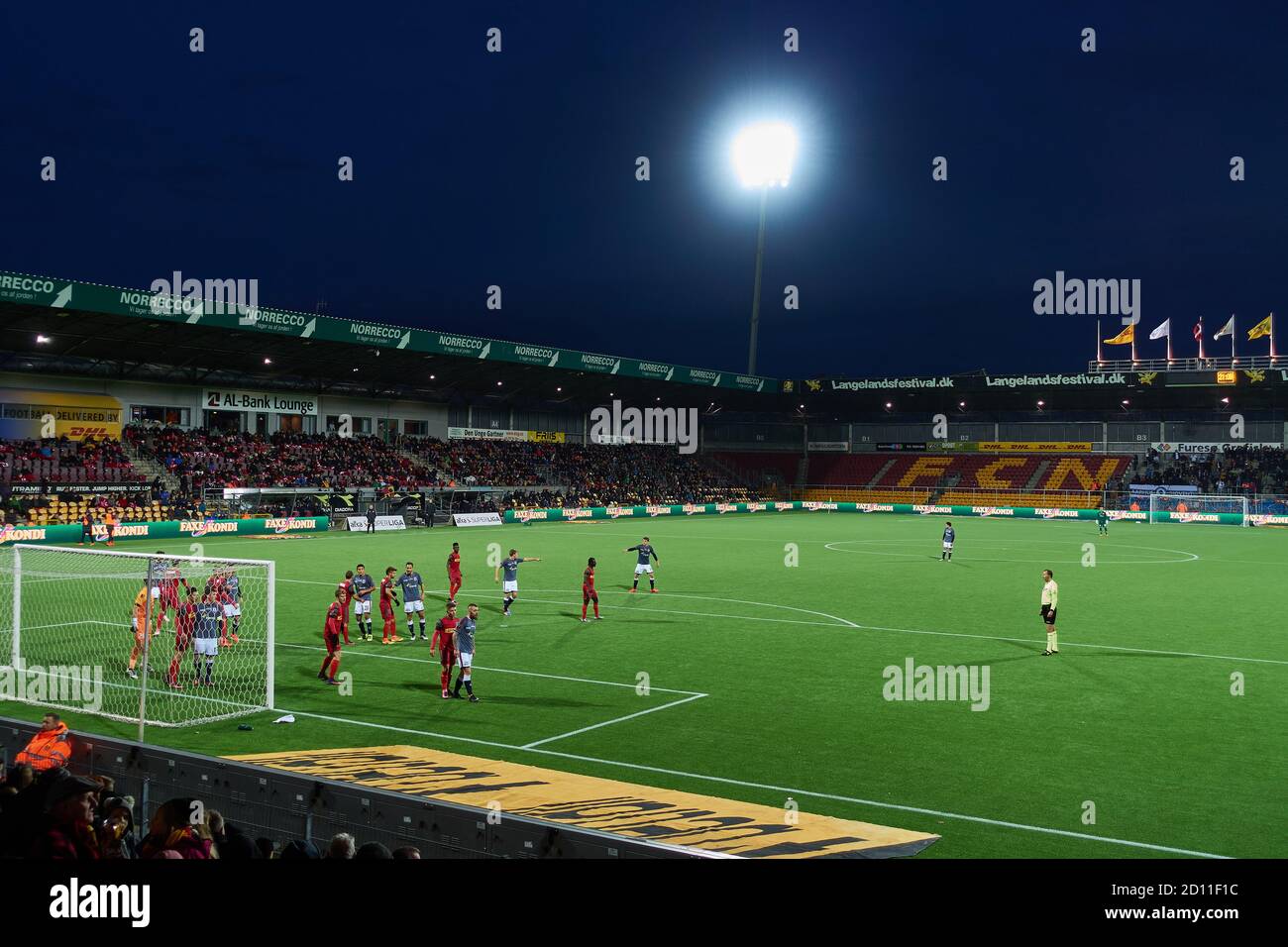 Match de football, entre le FC Nordsjælland et Aarhus Gymnastikforening (AGF), pour la Superliga danoise, le championnat national de football Banque D'Images