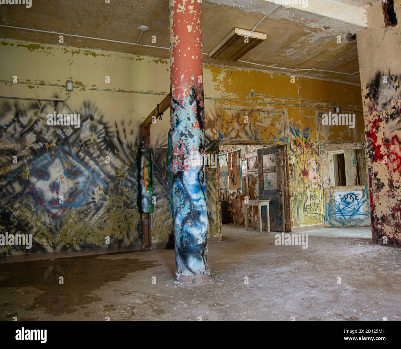The Haunted Pennhurst School, également connue sous le nom de Pennhurst Asylum, en raison de ses conditions déplorables, de manque de personnel et de surpeuplement Banque D'Images