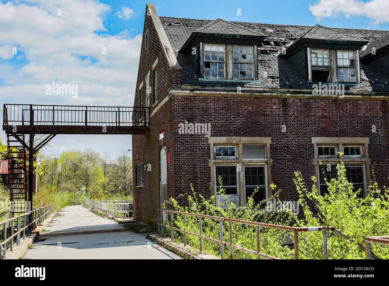 The Haunted Pennhurst School, également connue sous le nom de Pennhurst Asylum, en raison de ses conditions déplorables, de manque de personnel et de surpeuplement Banque D'Images