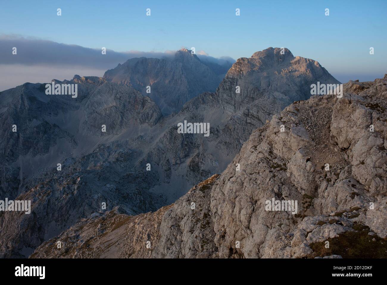 Géographie / Voyage, Slovénie, Alpes juliennes, soirée d'automne sur le Bovski Gamsovec, droits-supplémentaires-déstockage-Info-non-disponible Banque D'Images