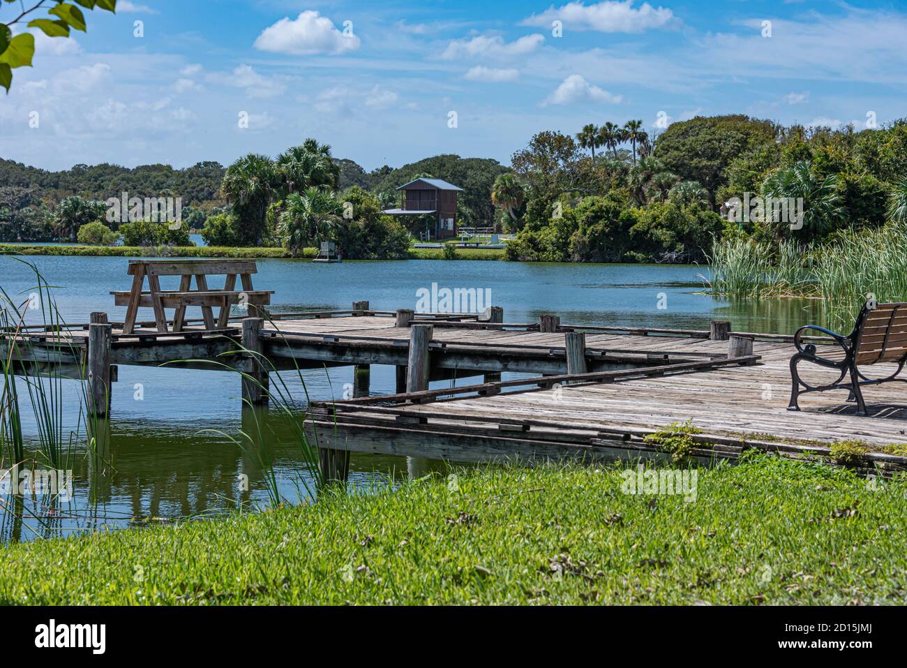 Vue sur le lac au Kathryn Abbey Hanna Park, un parc et un terrain de camping en bord de mer à Jacksonville, Floride. (ÉTATS-UNIS) Banque D'Images