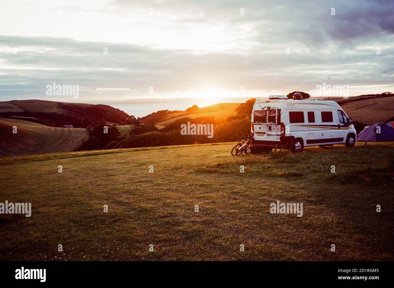 Coucher de soleil sur Hope Cove, camping Karrageen, Kingsbridge, Devon, Angleterre, Royaume-Uni. Banque D'Images