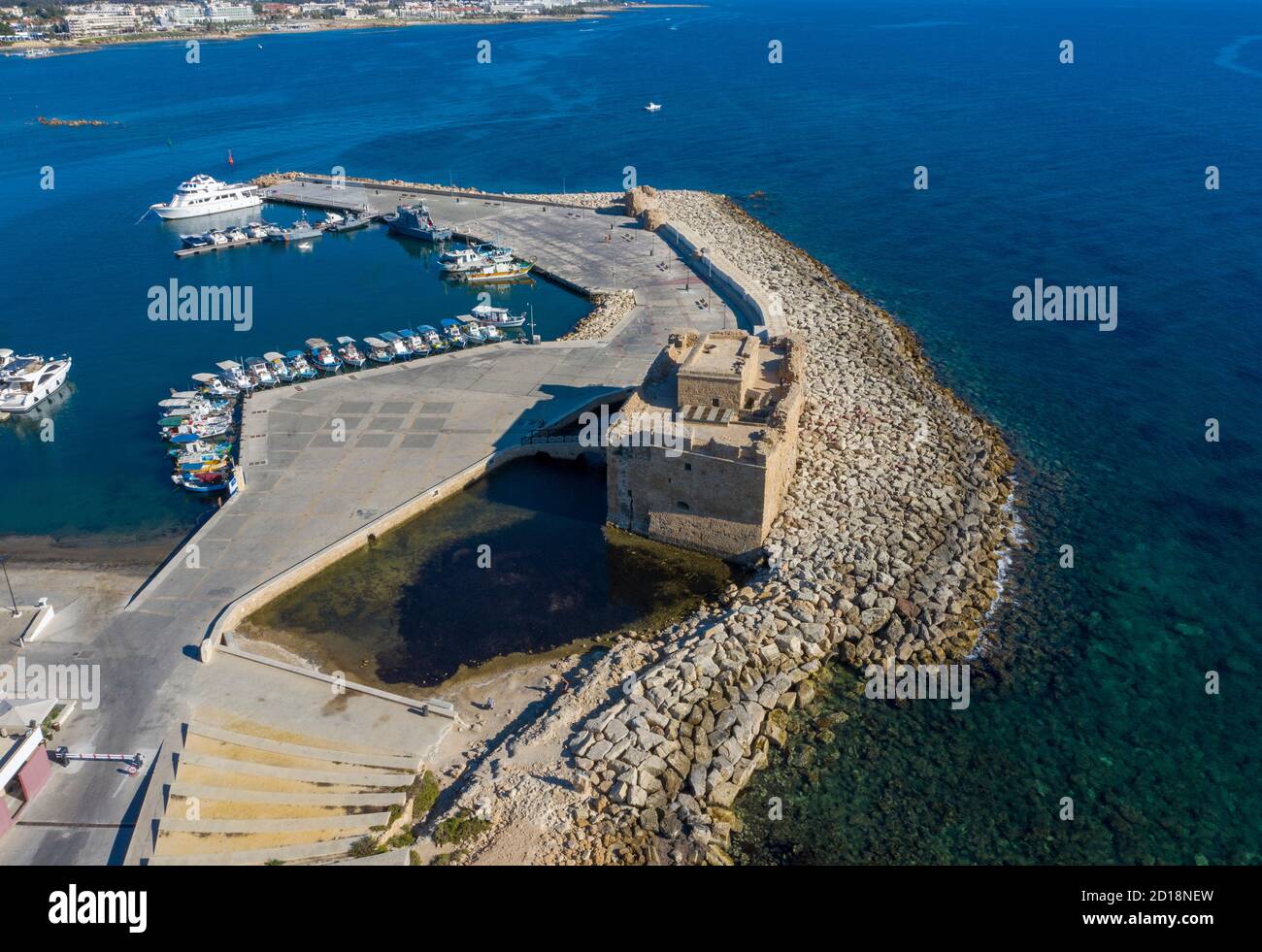 Vue aérienne du château de paphos et du port, Kato Paphos, Chypre. Banque D'Images