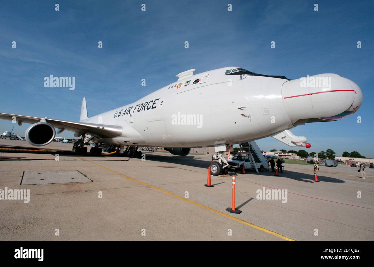 Les États-Unis L'avion laser aéroporté se trouve sur le tarmac à la base  aérienne d'Andrews, à l'extérieur de Washington, le 21 juin 2007. L'avion  747 modifié utilise un laser à l'iode chimique