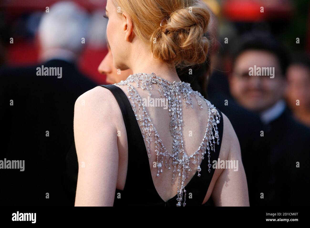 L Actrice Nicole Kidman Vetue A Balenciaga Et Portant Un Collier De Diamant L Wren Scott Arrive Au 80e Prix Annuel De L Academie Les Oscars A Hollywood Le 24 Fevrier 08 Reuters Lucas Jackson Etats Unis Oscars