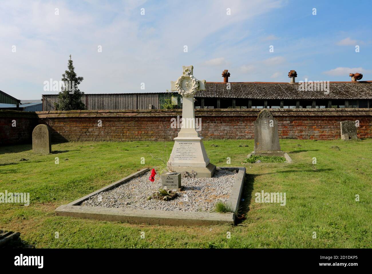 Tombe d'alfred henry hook, vc , Rorkes dérive renommée, Churcham, Gloucestershire, Angleterre, Royaume-Uni, 22/10/2020 . Tombe d'Alfred Henry Hook VC, Banque D'Images