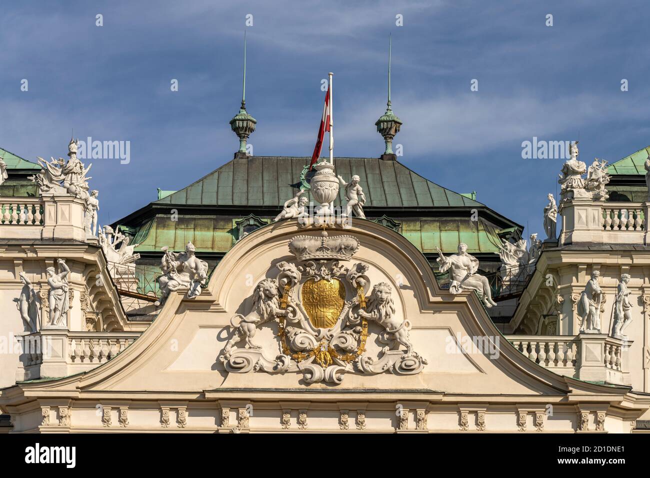 Wappen des Prinzen von Savoyen am Schloss Belvedere à Wien, Österreich, Europa | armoiries du prince Eugène de Savoie, palais du Belvédère supérieur i Banque D'Images