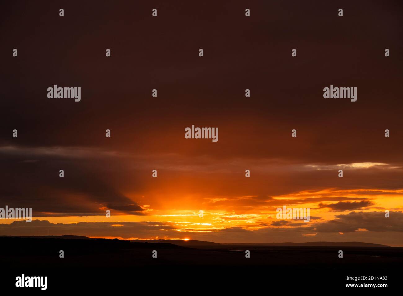 Coucher de soleil spectaculaire sur la côte nord du pays de Galles à Llandudno Banque D'Images
