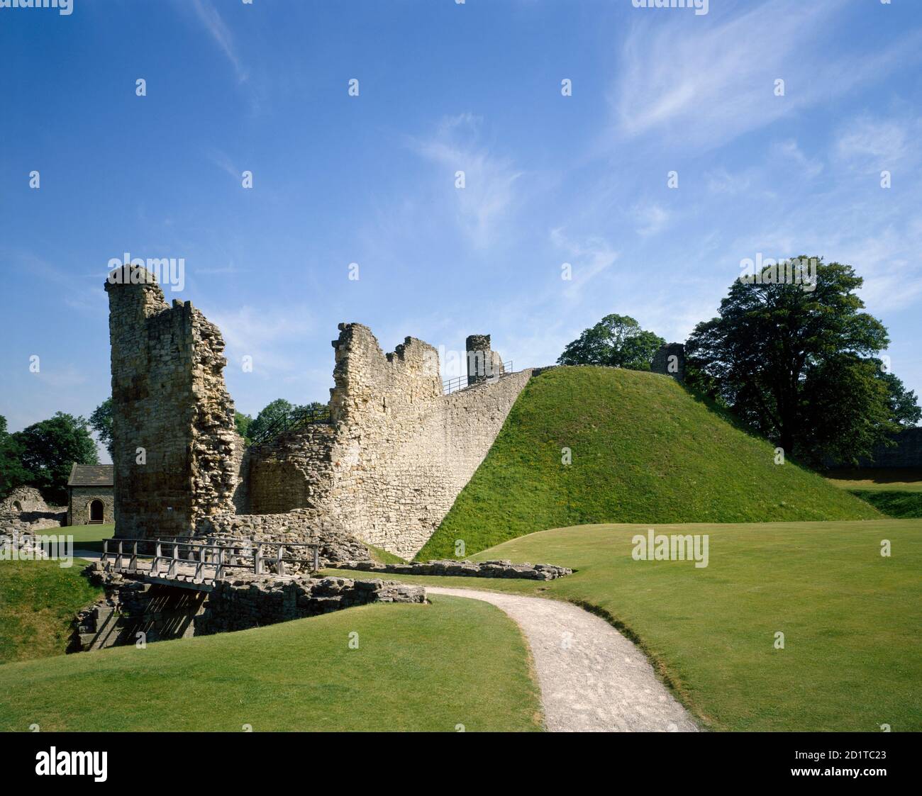 CHÂTEAU DE PICKERING, Yorkshire du Nord. Coleman's Tower, la Motte et gardez du Sud-Ouest. Banque D'Images