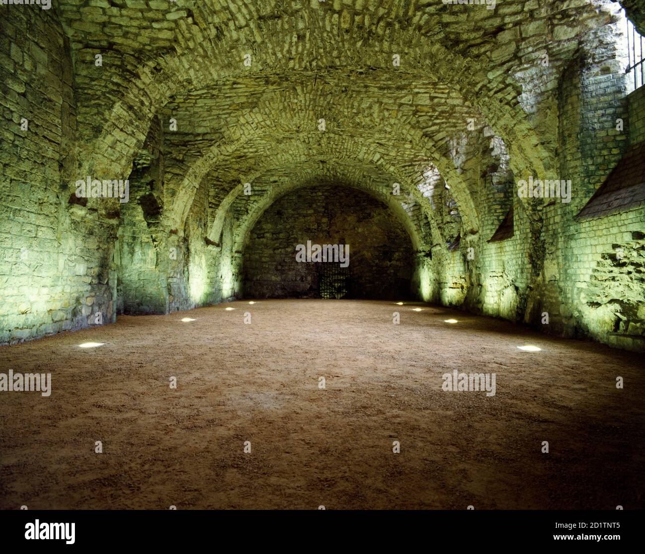 Le palais de l'Évêché, Lincoln, Lincolnshire. Vue de l'intérieur de l'Undercroft. Banque D'Images