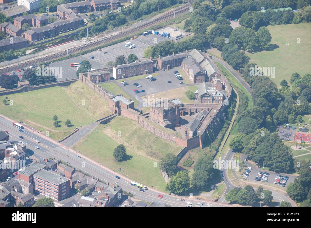 Château de Carlisle, château de donjon de la tour médiévale, Cumbria, 2014. Vue aérienne. Banque D'Images