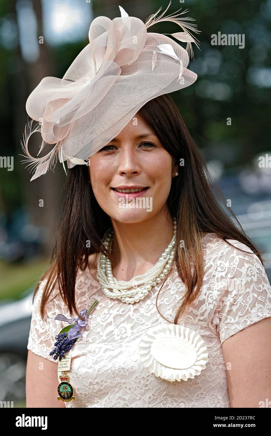 Royal Welsh Show Llanelwedd, 21 juillet 2014. Madame l'Ambassadeur Laura Thomas du comté de Radnorshire lors de la cérémonie d'ouverture du spectacle nea Banque D'Images