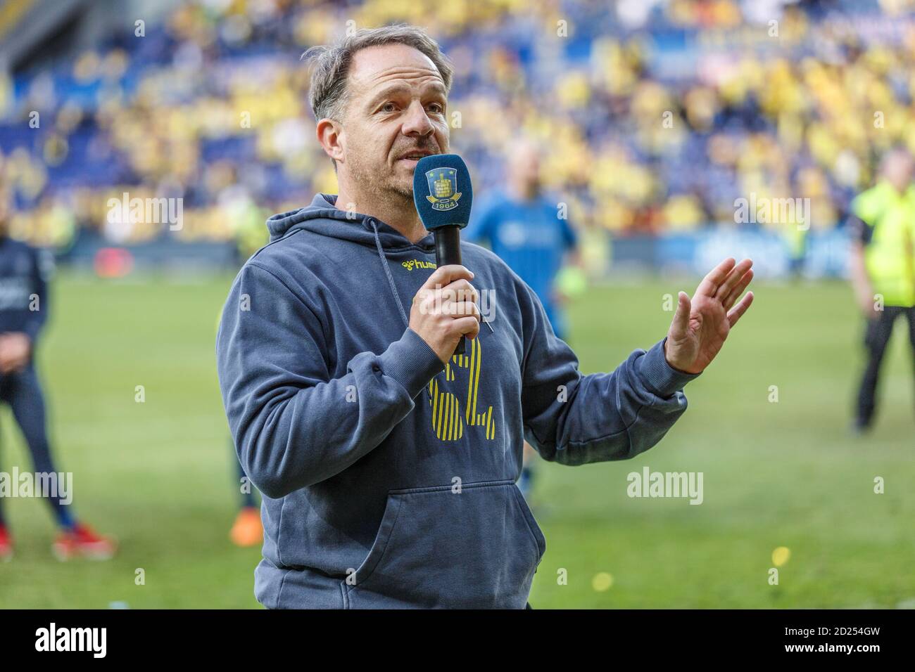 Brondby, Danemark. 21 mai 2018. Le gérant de BROENDBY IF Alexander Zorniger parle aux fans après le match 3F Superliga entre Broendby IF et AAB au stade Brondby. (Crédit photo: Gonzales photo - Thomas Rasmussen). Banque D'Images