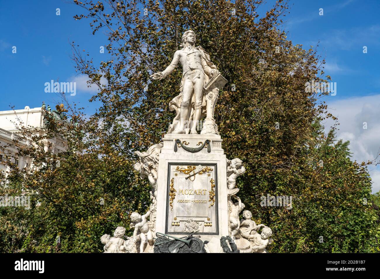 DAS Mozartdenkmal im Burggarten, Wien, Österreich, Europa | le Monument Mozart à Burggarten, Vienne, Autriche, Europe Banque D'Images