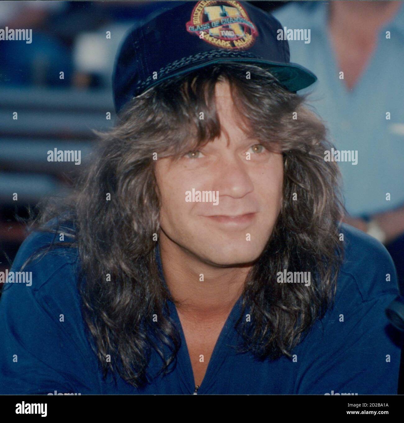 **PHOTO DE FICHIER** Eddie Van Halen est décédé à 65 de cancer. Eddie Van Halen et épouse Valerie Bertinelli 1992 photo de John Barrett-PHOTOlink.net/MediaPunch Banque D'Images