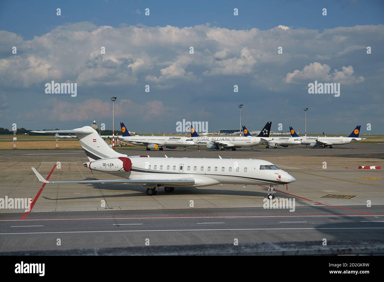 Avions inutilisés et jet privé OE-LEM parfois utilisé par PM Viktor Orban Banque D'Images