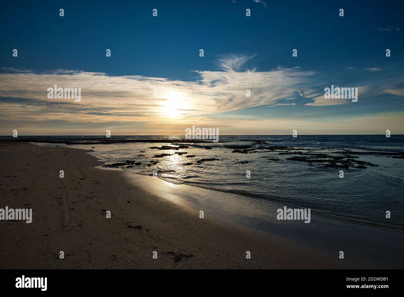 Blue Bay Beach Mandurah Ocean coucher de soleil longue exposition Banque D'Images