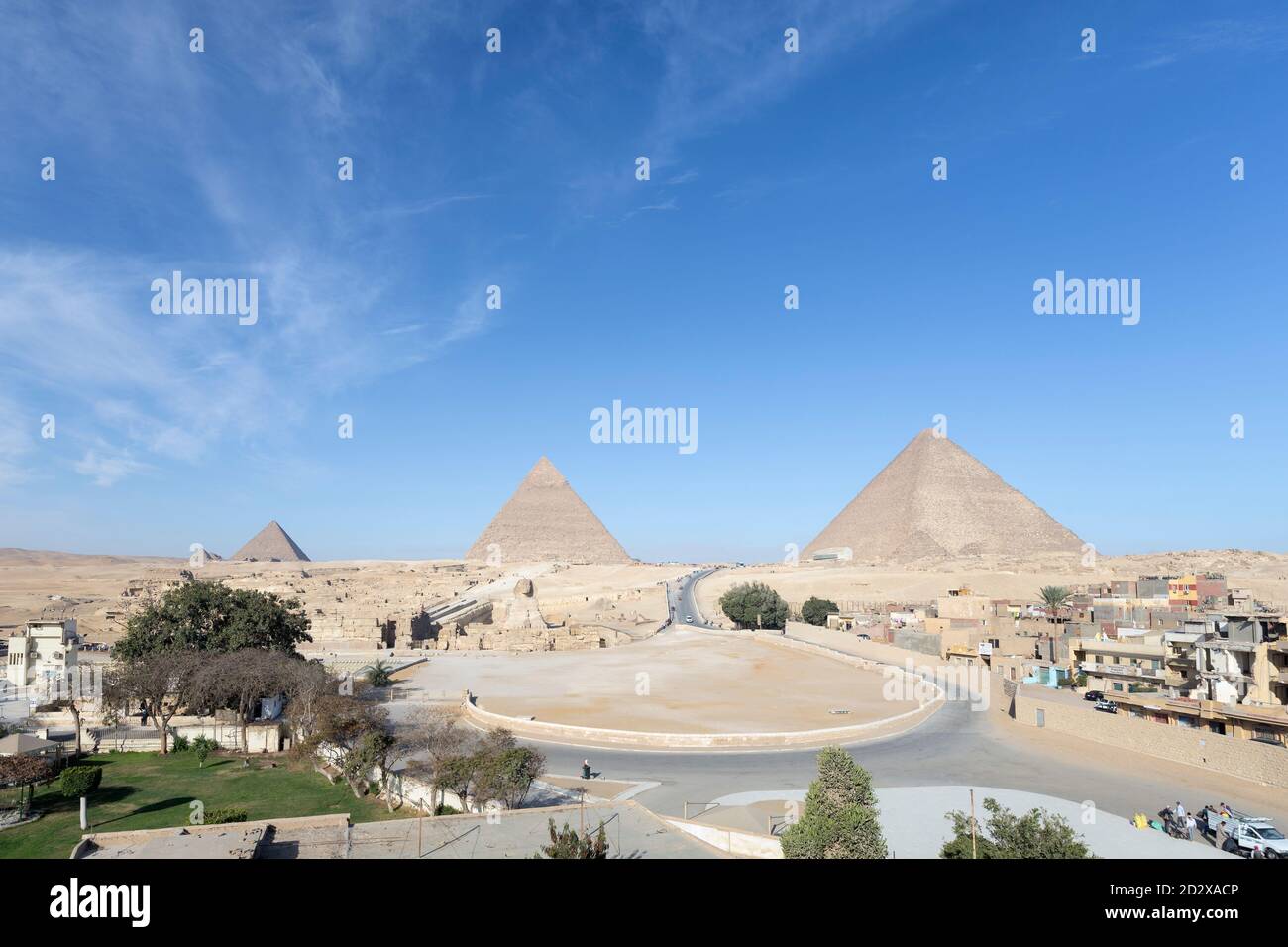 Les trois principales pyramides et le Sphinx, Gizeh, Égypte Banque D'Images