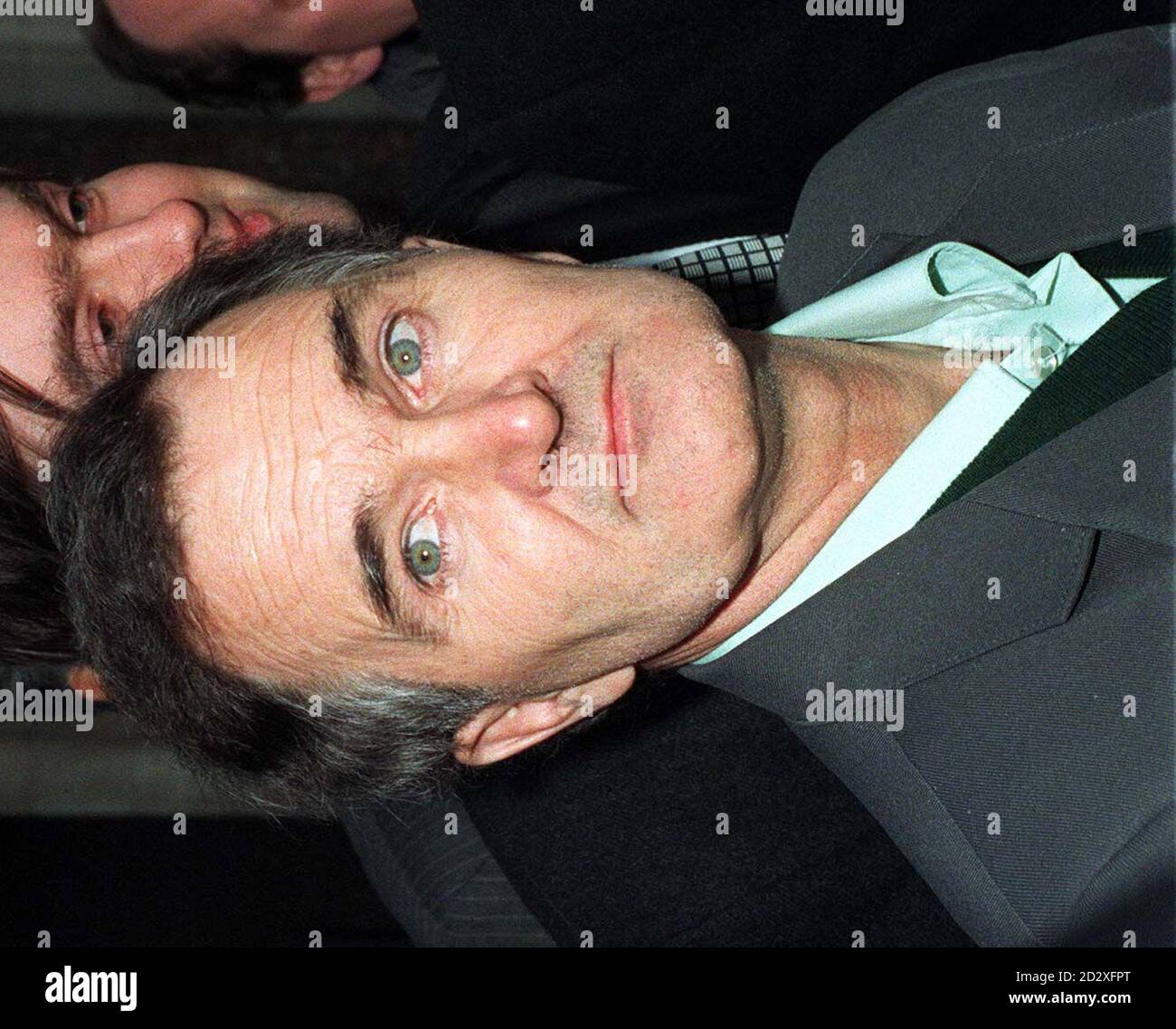 L'ancien soldat David Jennings, qui avait de son côté menacé de faire un Dunblane à la High court de Londres aujourd'hui (lundi) alors que Greenwich council cherche à obtenir une injonction permanente l'interdisant des écoles et des bâtiments du conseil. PA photo de Martyn Hayhow/PA> 03/09/97: Jennings, 51 ans, a été emprisonné pendant six mois pour avoir défié les ordonnances de la haute Cour l'interdisant d'aller dans les écoles et les bureaux du conseil. Photo de Martyn Hayhow/PA. VOIR PA STORY COURTS DUNBLANE. Banque D'Images