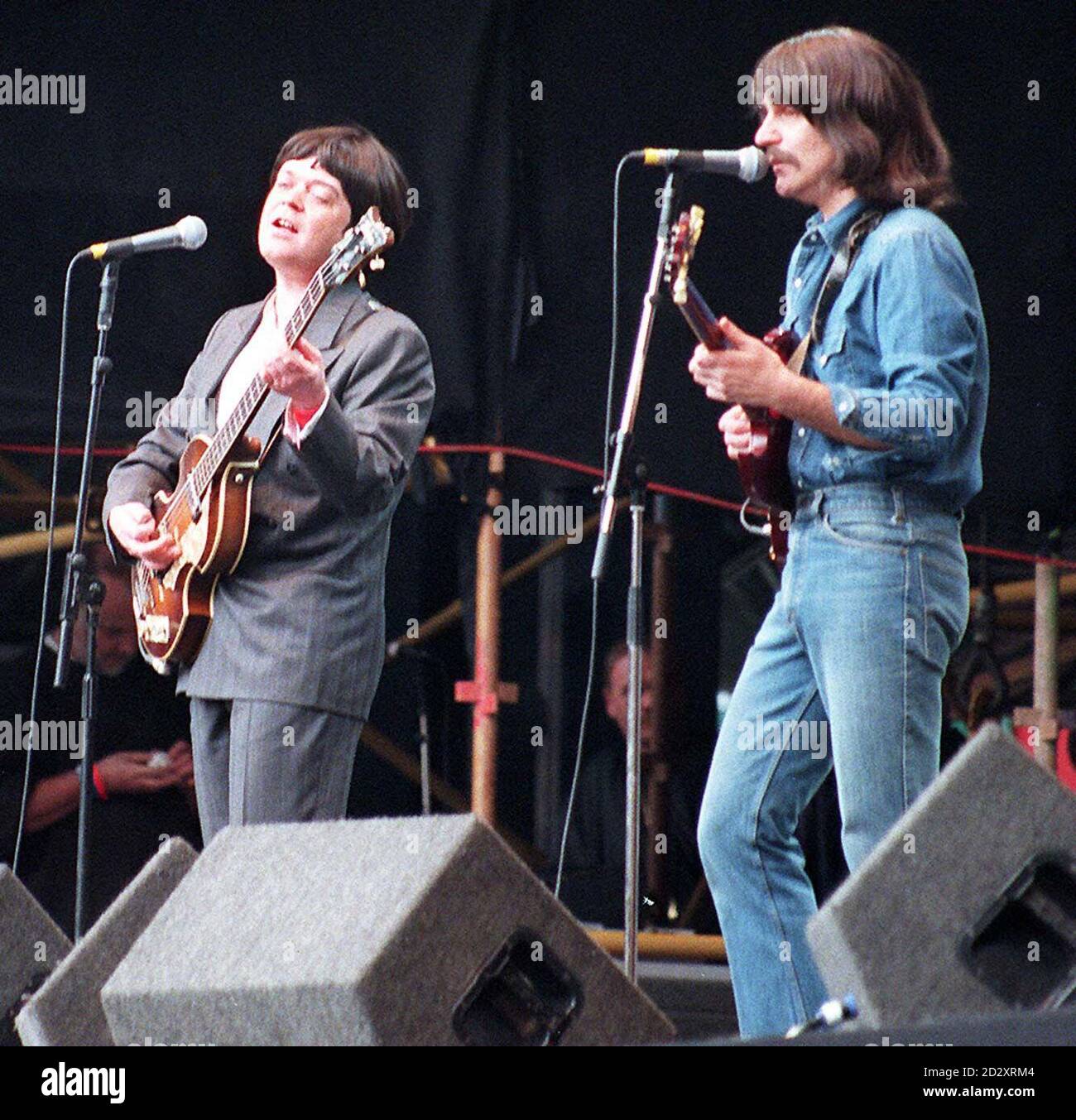 « The Bootleg Beatles », prenez la scène à Anfield, première action sur le projet de loi à l'aujourd'hui (Sat) Hillsborough Justice concert.Voir PA Story SHOWBIZ photo par Dave Kendall/PA Banque D'Images